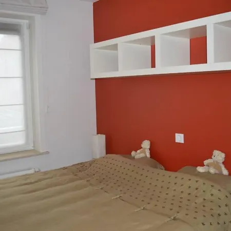 아파트 Nieuwbouwappartement Met Zeezicht In Bad *